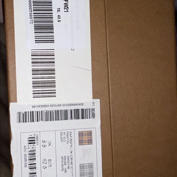 Burberry men sneakers - Picture 8 of 9